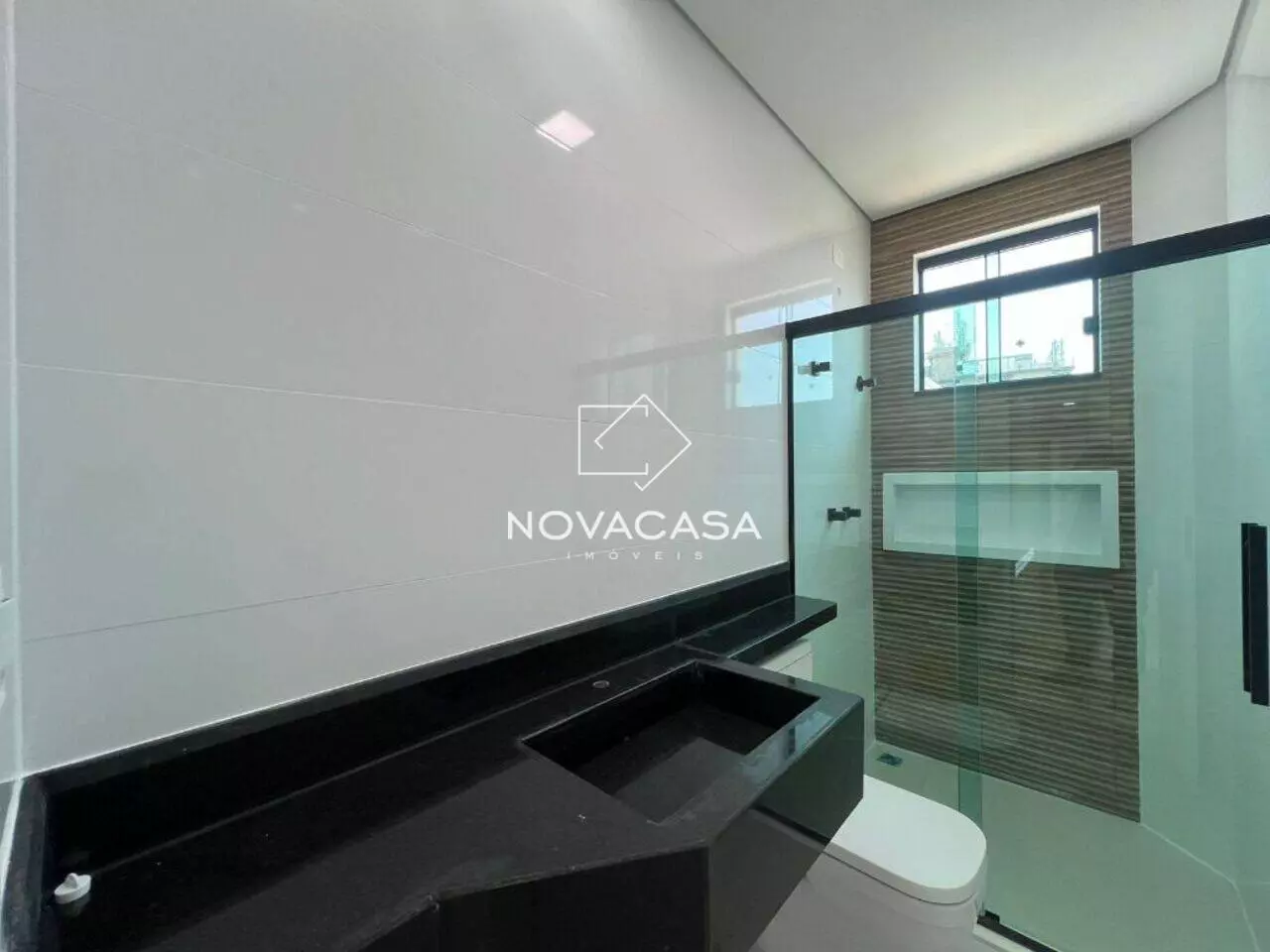 Imagem Casa com 4 Quartos à Venda, 150 m² em Planalto - Belo Horizonte Imagem Casa com 4 Quartos à Venda, 150 m² em Planalto - Belo Horizonte