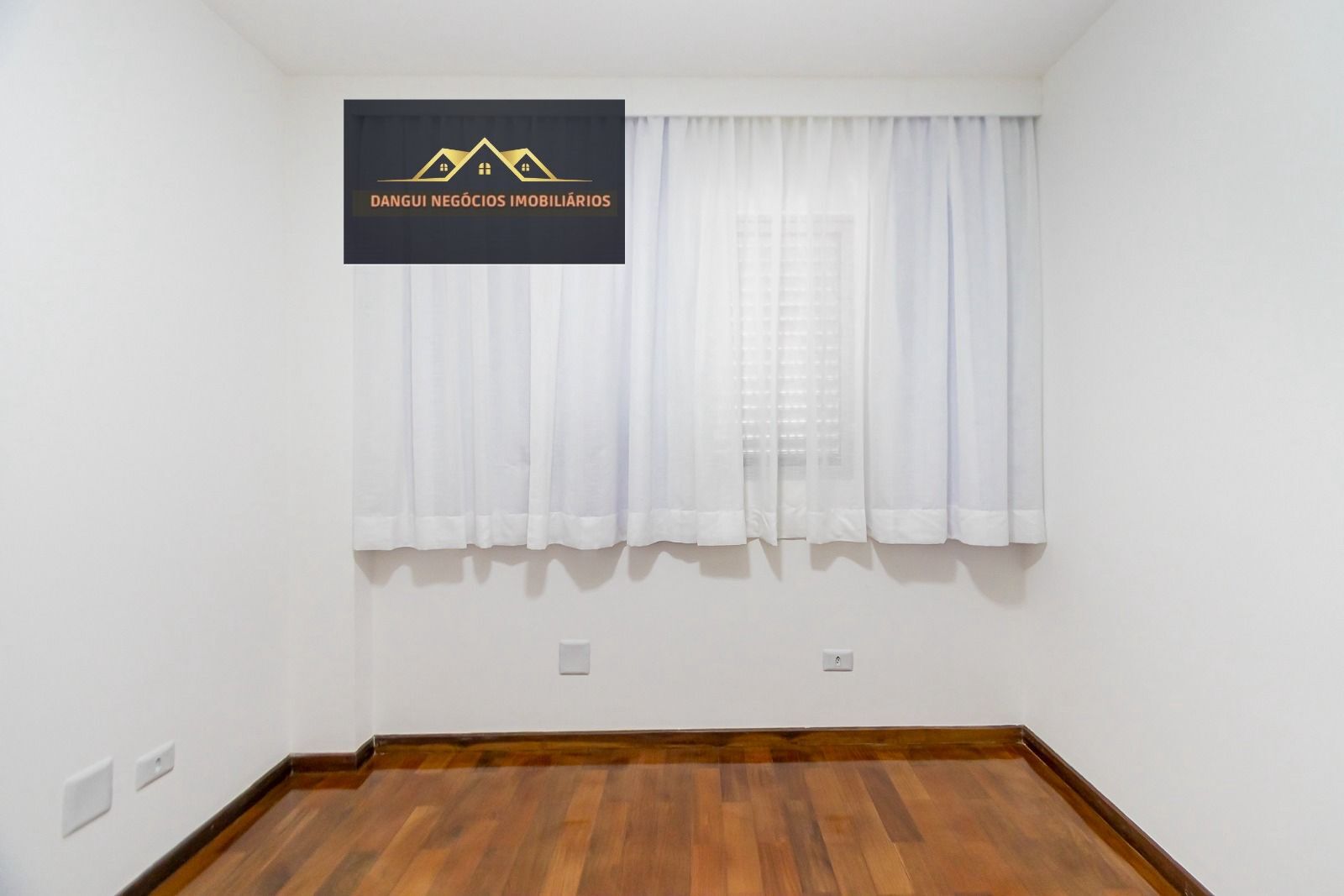 Imagem Apartamento com 3 Quartos à Venda, 91 m²em Bacacheri - Curitiba Imagem Apartamento com 3 Quartos à Venda, 91 m²em Bacacheri - Curitiba