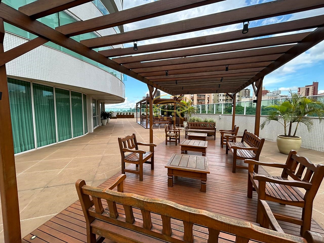 Imagem Apartamento com 3 Quartos à Venda, 147 m²em Zona Armazém - Maringá