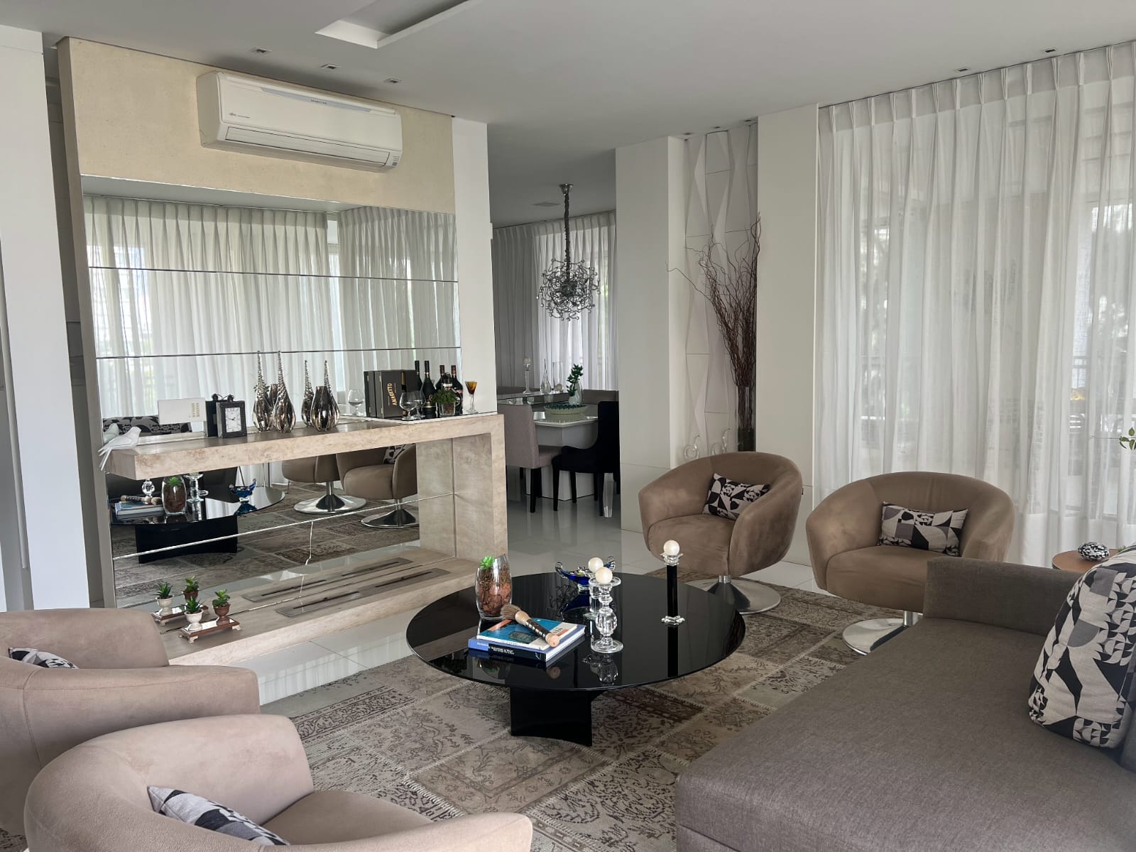 Imagem Apartamento com 4 Quartos à Venda, 408 m² em Moema - São Paulo Imagem Apartamento com 4 Quartos à Venda, 408 m² em Moema - São Paulo
