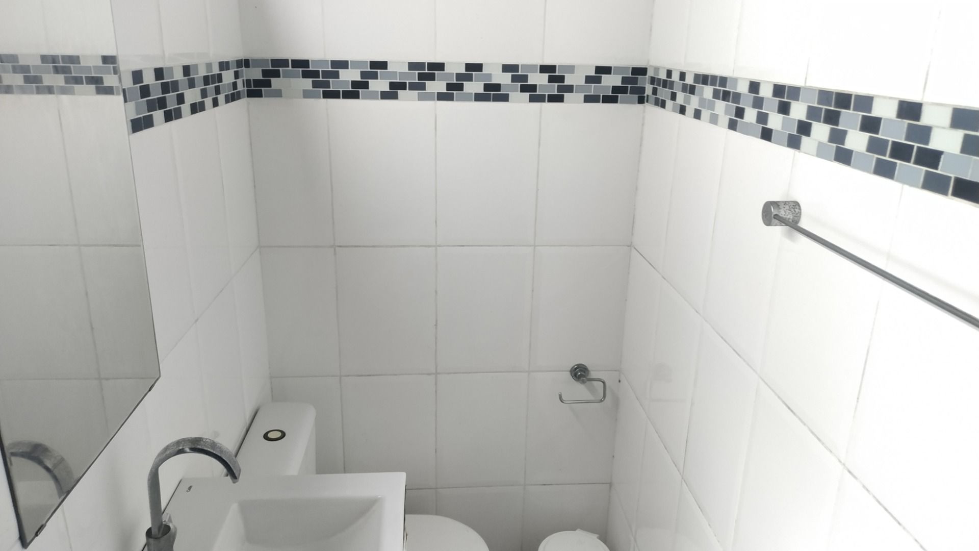 Imagem Sobrado com 2 Quartos à Venda, 339 m²em Vila Ponte Nova - Cubatão Imagem Sobrado com 2 Quartos à Venda, 339 m²em Vila Ponte Nova - Cubatão