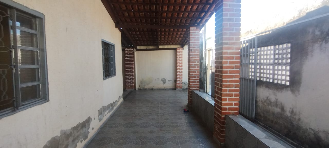 Imagem Casa com 3 Quartos à Venda, 70 m² em Santa Efigênia - Caldas Novas