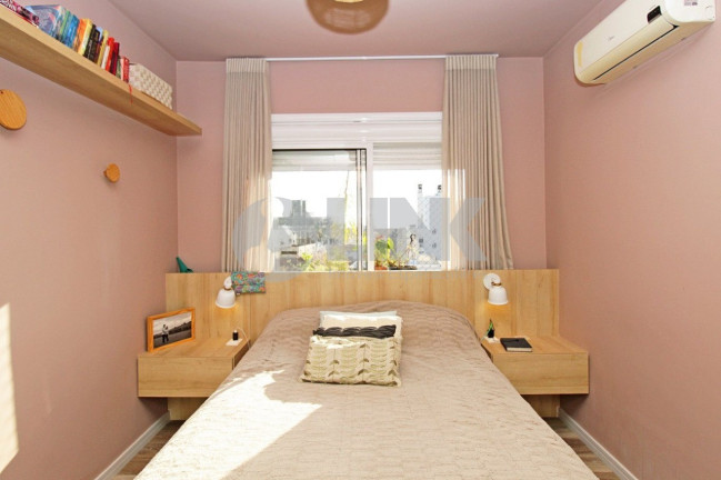 Imagem Apartamento com 2 Quartos à Venda, 75 m² em Petrópolis - Porto Alegre Imagem Apartamento com 2 Quartos à Venda, 75 m² em Petrópolis - Porto Alegre