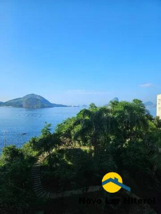 Imagem Apartamento com 4 Quartos à Venda, 204 m² em Icaraí - Niterói