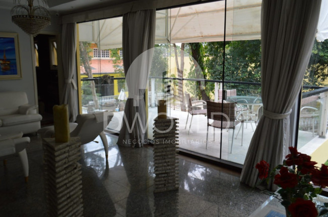 Imagem Casa com 7 Quartos à Venda, 550 m² em Socorro - São Paulo Imagem Casa com 7 Quartos à Venda, 550 m² em Socorro - São Paulo
