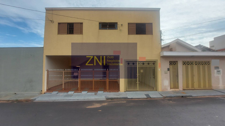 Casa com 4 Quartos à Venda, 216 m² em Vila Tibério - Ribeirão Preto