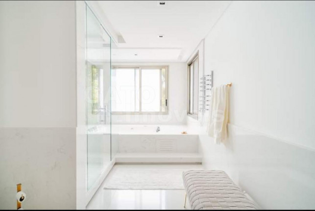 Imagem Casa com 8 Quartos à Venda, 1.164 m² em Alphaville - Santana De Parnaíba Imagem Casa com 8 Quartos à Venda, 1.164 m² em Alphaville - Santana De Parnaíba