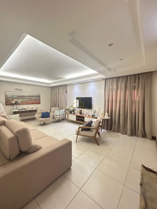 Imagem Casa com 3 Quartos à Venda, 330 m² em Jardim Camburi - Vitória