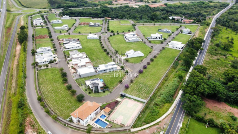 Imagem Terreno à Venda, 300 m² em Residencial Vila Toscana - Mogi Mirim Imagem Terreno à Venda, 300 m² em Residencial Vila Toscana - Mogi Mirim