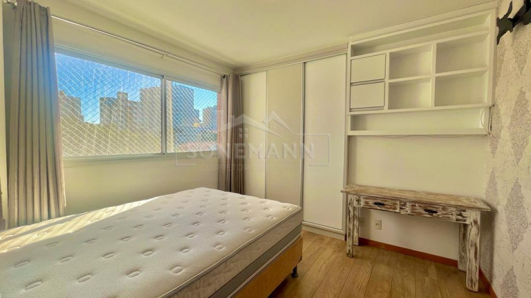 Imagem Apartamento com 2 Quartos à Venda, 75 m² em Barreiros - São José