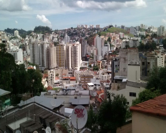 Imagem Imóvel com 2 Quartos à Venda, 85 m² em Paineiras - Juiz De Fora