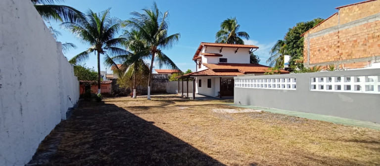 Imagem Casa com 3 Quartos à Venda, 6.982 m² em Centro - Lauro De Freitas Imagem Casa com 3 Quartos à Venda, 6.982 m² em Centro - Lauro De Freitas