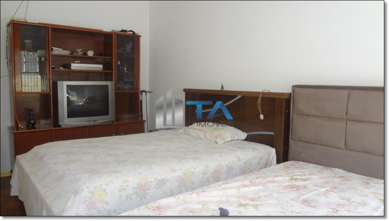 Imagem Casa com 3 Quartos à Venda, 450 m² em Jardim Nova Europa - Campinas Imagem Casa com 3 Quartos à Venda, 450 m² em Jardim Nova Europa - Campinas
