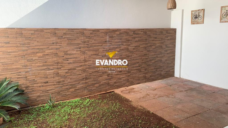 Imagem Casa com 3 Quartos à Venda, 147 m² em Santa Cruz - Cuiabá Imagem Casa com 3 Quartos à Venda, 147 m² em Santa Cruz - Cuiabá