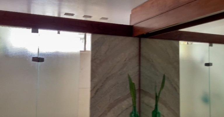Imagem Casa com 5 Quartos à Venda, 380 m² em São Francisco - Niterói Imagem Casa com 5 Quartos à Venda, 380 m² em São Francisco - Niterói