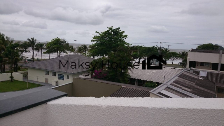Imagem Casa com 3 Quartos para Temporada, em Centro - Guaratuba Imagem Casa com 3 Quartos para Temporada, em Centro - Guaratuba