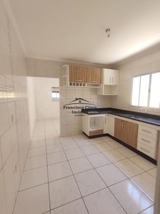 Imagem Casa com 2 Quartos à Venda, 70 m² em Laerte Assunção - Pindamonhangaba Imagem Casa com 2 Quartos à Venda, 70 m² em Laerte Assunção - Pindamonhangaba
