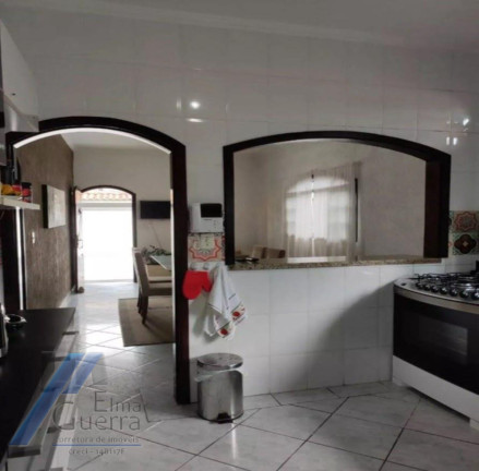 Imagem Casa com 4 Quartos à Venda, 150 m² em Centro - Ubatuba Imagem Casa com 4 Quartos à Venda, 150 m² em Centro - Ubatuba