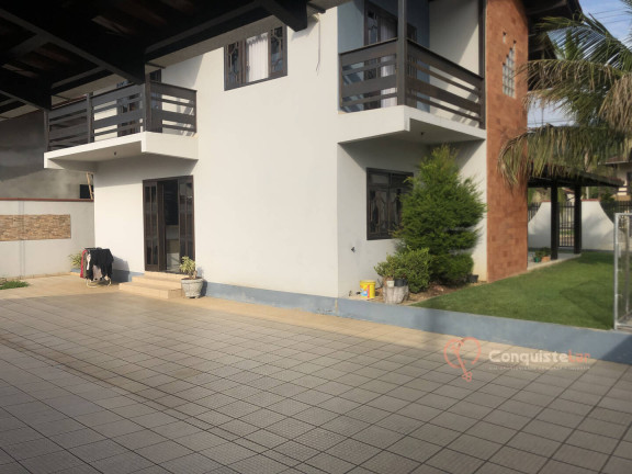 Imagem Casa com 3 Quartos à Venda, 241 m² em Barra Do Rio Cerro - Jaraguá Do Sul