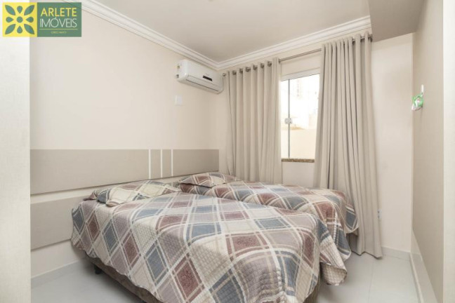 Imagem Casa com 3 Quartos para Alugar ou Temporada, 100 m² em Centro - Bombinhas Imagem Casa com 3 Quartos para Alugar ou Temporada, 100 m² em Centro - Bombinhas