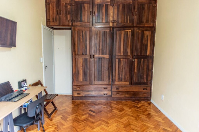 Imagem Imóvel com 3 Quartos à Venda, 120 m² em Tijuca - Rio De Janeiro Imagem Imóvel com 3 Quartos à Venda, 120 m² em Tijuca - Rio De Janeiro