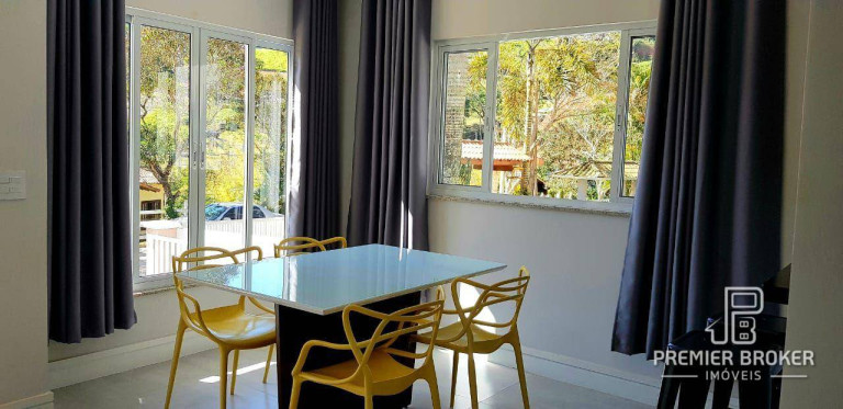 Imagem Casa com 3 Quartos à Venda, 250 m² em Sebastiana - Teresópolis Imagem Casa com 3 Quartos à Venda, 250 m² em Sebastiana - Teresópolis