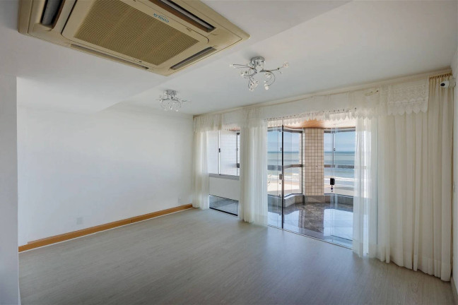 Imagem Apartamento com 3 Quartos para Alugar, 195 m² em Centro - Balneário Camboriú