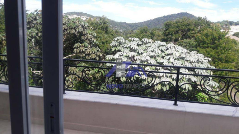 Imagem Casa com 3 Quartos à Venda, 400 m² em Alphaville - Santana De Parnaíba Imagem Casa com 3 Quartos à Venda, 400 m² em Alphaville - Santana De Parnaíba