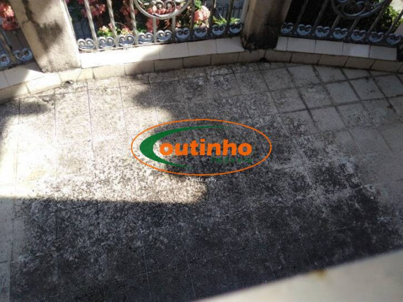 Imagem Casa com 5 Quartos à Venda, 213 m² em Grajaú - Rio De Janeiro Imagem Casa com 5 Quartos à Venda, 213 m² em Grajaú - Rio De Janeiro