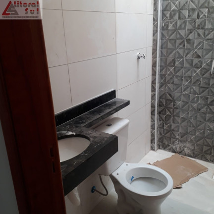 Imagem Sobrado com 2 Quartos à Venda, 70 m² em Anhanguera - Praia Grande Imagem Sobrado com 2 Quartos à Venda, 70 m² em Anhanguera - Praia Grande