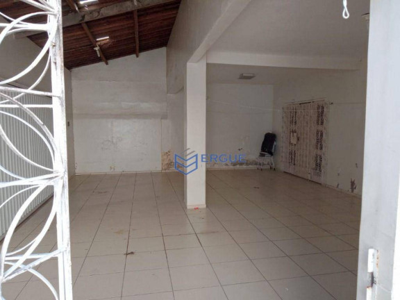 Imagem Casa com 10 Quartos à Venda, 700 m² em Dias Macedo - Fortaleza Imagem Casa com 10 Quartos à Venda, 700 m² em Dias Macedo - Fortaleza