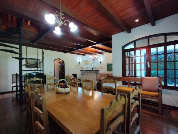 Imagem Casa com 4 Quartos à Venda, 235 m² em Carlos Guinle - Teresópolis Imagem Casa com 4 Quartos à Venda, 235 m² em Carlos Guinle - Teresópolis