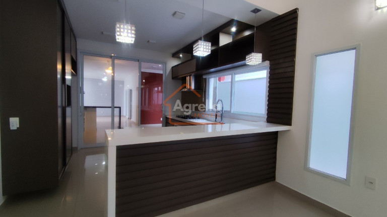 Imagem Imóvel com 3 Quartos à Venda, 237 m² em Condominio Village Da Serra - Mogi Guaçu Imagem Imóvel com 3 Quartos à Venda, 237 m² em Condominio Village Da Serra - Mogi Guaçu