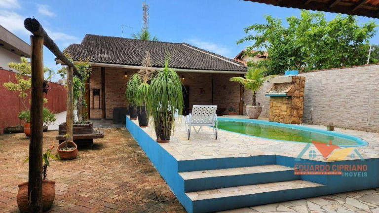 Imagem Casa com 4 Quartos à Venda, 239 m² em Massaguaçu - Caraguatatuba