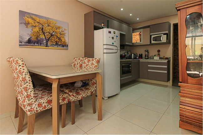 Imagem Casa com 2 Quartos à Venda, em Nonoai - Porto Alegre Imagem Casa com 2 Quartos à Venda, em Nonoai - Porto Alegre