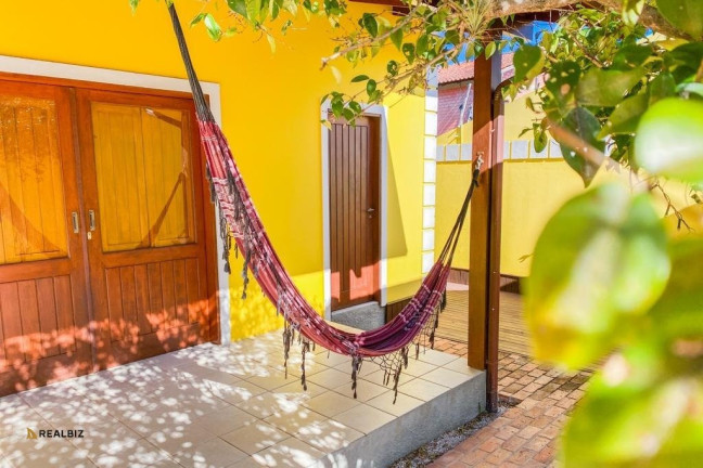 Imagem Casa com 6 Quartos à Venda, 432 m² em Fazenda Da Armação - Governador Celso Ramos Imagem Casa com 6 Quartos à Venda, 432 m² em Fazenda Da Armação - Governador Celso Ramos