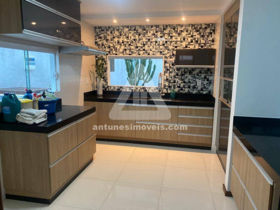 Imagem Casa com 4 Quartos à Venda, 160 m² em Portinho - Cabo Frio Imagem Casa com 4 Quartos à Venda, 160 m² em Portinho - Cabo Frio