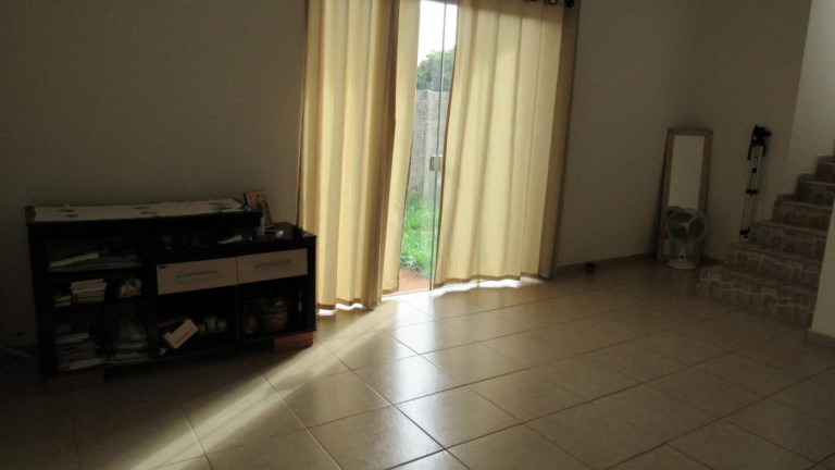 Imagem Casa com 2 Quartos à Venda, 229 m² em Estribo - Avaré