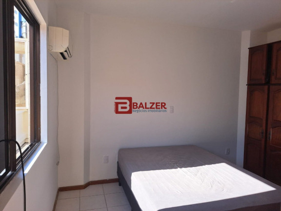 Imagem Apartamento com 1 Quarto à Venda, 137 m² em Centro - Florianópolis Imagem Apartamento com 1 Quarto à Venda, 137 m² em Centro - Florianópolis