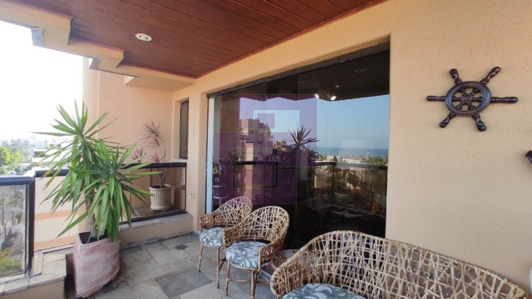Imagem Apartamento com 3 Quartos à Venda, 180 m² em Enseada - Guarujá