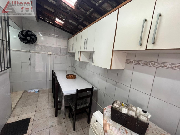 Imagem Sobrado com 2 Quartos à Venda, 70 m² em Nova Mirim - Praia Grande Imagem Sobrado com 2 Quartos à Venda, 70 m² em Nova Mirim - Praia Grande