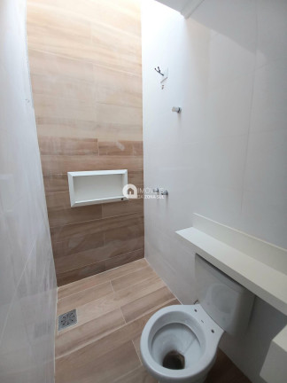 Imagem Casa com 2 Quartos à Venda, 100 m² Imagem Casa com 2 Quartos à Venda, 100 m²