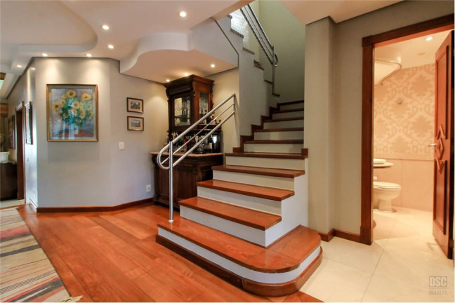 Imagem Casa com 3 Quartos à Venda, em Sao Joao - Porto Alegre Imagem Casa com 3 Quartos à Venda, em Sao Joao - Porto Alegre