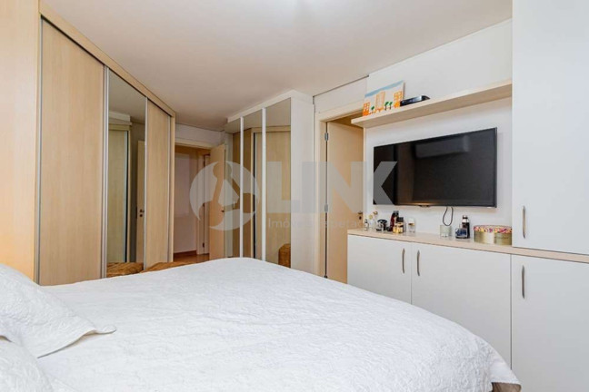 Imagem Apartamento com 3 Quartos à Venda, 141 m² em Jardim Europa - Porto Alegre Imagem Apartamento com 3 Quartos à Venda, 141 m² em Jardim Europa - Porto Alegre