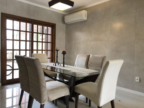 Imagem Casa com 4 Quartos à Venda, 489 m² em Niterói - Canoas Imagem Casa com 4 Quartos à Venda, 489 m² em Niterói - Canoas