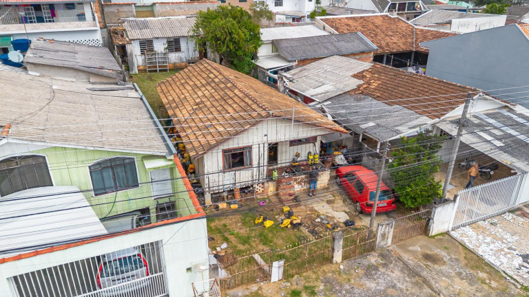 Imagem Terreno à Venda, 330 m² em Fazendinha - Curitiba Imagem Terreno à Venda, 330 m² em Fazendinha - Curitiba