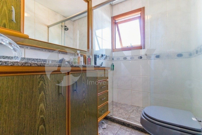Imagem Imóvel com 3 Quartos à Venda, 384 m² em Petrópolis - Porto Alegre Imagem Imóvel com 3 Quartos à Venda, 384 m² em Petrópolis - Porto Alegre