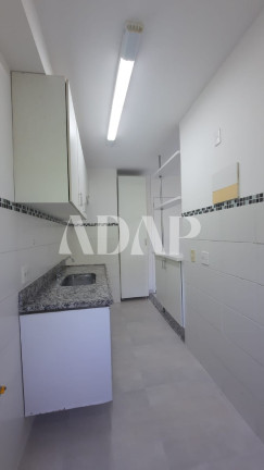 Imagem Imóvel com 2 Quartos à Venda, 44 m² em Vargem Pequena - Rio De Janeiro