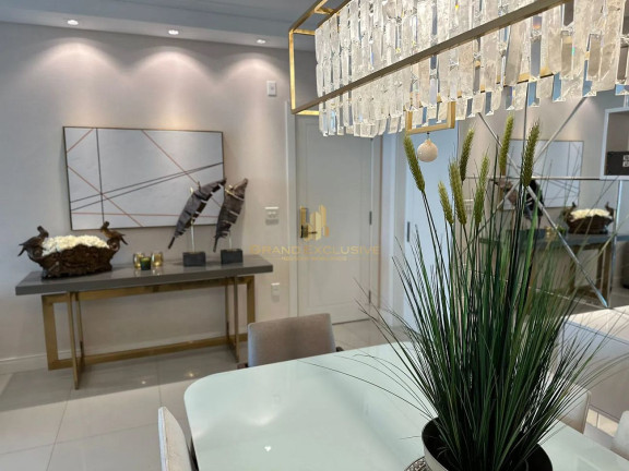 Imagem Apartamento com 4 Quartos à Venda, 144 m² em Centro - Balneário Camboriú Imagem Apartamento com 4 Quartos à Venda, 144 m² em Centro - Balneário Camboriú