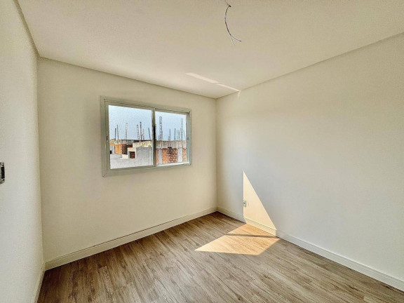 Imagem Sobrado com 4 Quartos à Venda, 248 m² em Tropical Iii - Cascavel